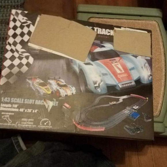 Two slot car tracks vintage with 9 slot cars three brand new never opened - Picture 3 of 5